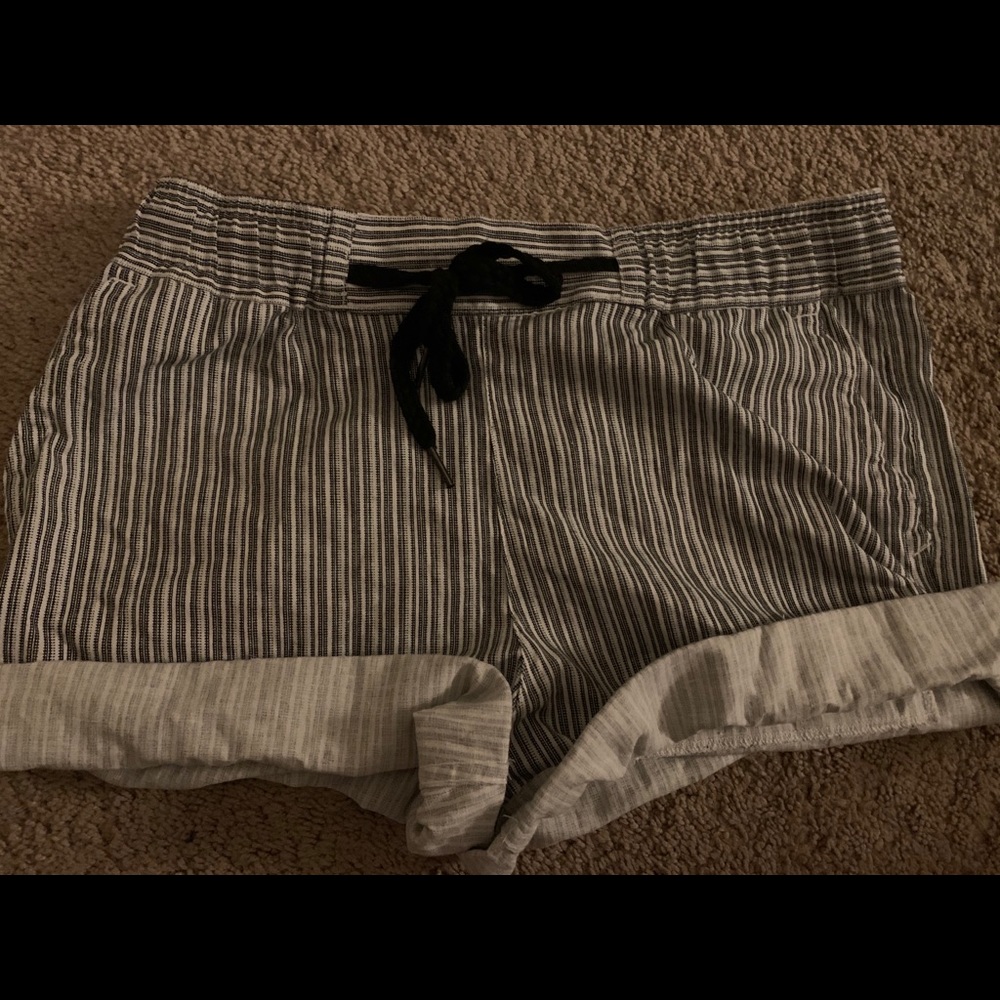 striped shorts